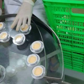 Kem dưỡng trắng da huỳnh đỗ