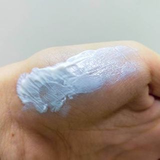 Kem Chống Nắng Tinh Chất Trà Xanh Tenamyd SPF42