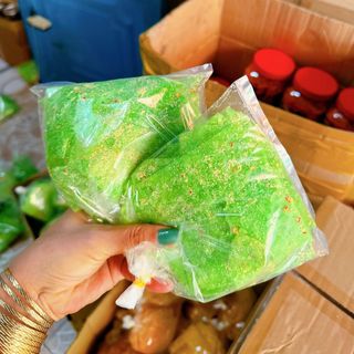 Bánh tráng phô mai xanh vàng