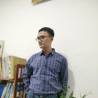 Áo sơ mi trung niên