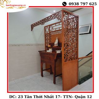 Có nên làm vách ngăn bàn thờ với phòng khách bằng gỗ?