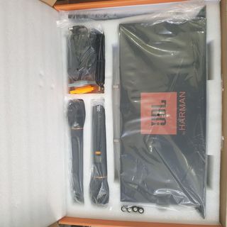 Micro không dây JBL VM500