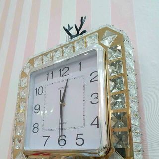 ĐỒNG HỒ TREO TƯỜNG ĐÁ SANG TRỌNG