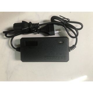 Cục sạc điện tử 12V 8AH Số LƯỢNG 10-30-50 Cái -dùng cho Bình phun thuốc trừ sâu bằng điện| 1 Ampe| Gía Chỉ 40.000