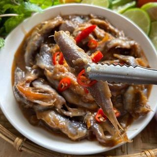 MẮM CÁ LINH, ĐẶC SẢN MIỀN SÔNG NƯỚC TÂY NAM BỘ 500G - WINNIE HOUSE