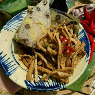 XÁ BẤU TRỘN NƯỚC TƯƠNG TỎI ỚT, CÓ THỂ ĂN CHAY 500G - WINNIE HOUSE