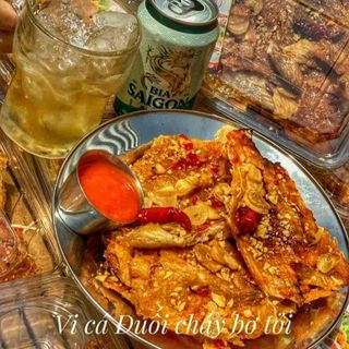 VI CÁ ĐUỐI CHÁY BƠ TỎI ĐỈNH CỦA CHÓP 300G KÈM SỐT - WINNIE HOUSE