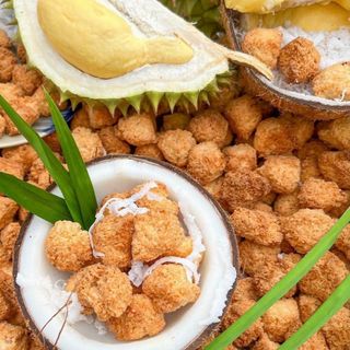 BÁNH BÔNG DỪA SẦU RIÊNG 300G MANG HƯƠNG VỊ NGÀY XƯA - WINNIE HOUSE