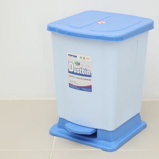 Thùng rác đạp nhỏ