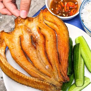 KHÔ CÁ LÓC ĐỒNG XẺ LOẠI NGON, ĐẶC SẢN ĐẬM TÌNH QUÊ MIỀN TÂY - WINNIE HOUSE