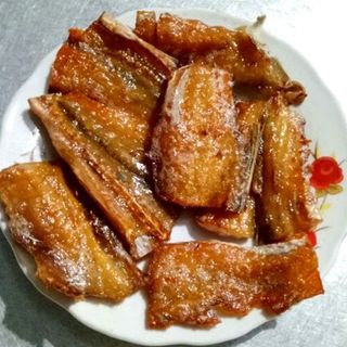 KHÔ CÁ MỐI TẨM RÚT XƯƠNG TẨM GIA VỊ CỰC NGON 500G - WINNIE HOUSE