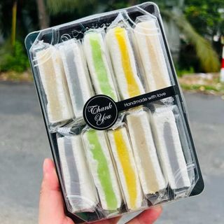 BÁNH IN CỐT DỪA TỨ VỊ THƠM NGON KHÔNG NGÁN 500G/HỘP - WINNIE HOUSE