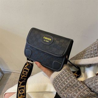 TÚI ĐEO CHÉO NỮ VÂN Ô HỘP VUÔNG VINTAGE CÁ TÍNH WH48 - WINNIE HOUSE