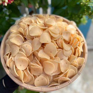 BÁNH PHỒNG TÔM TIÊU ỚT ĐẦY HƯƠNG VỊ 500G - WINNIE HOUSE