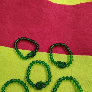 Vòng chuỗi đeo tay mix Hồ Ly rất đẹp luôn nha màu xanh lá