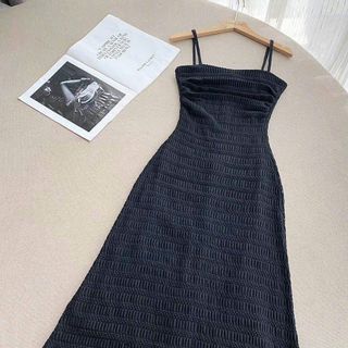 Đầm body 2 dây