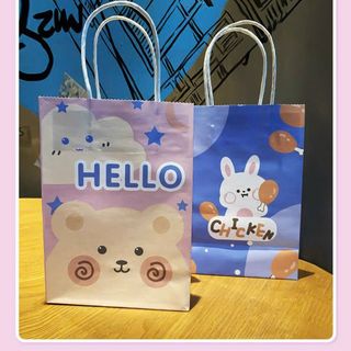 Túi giấy đựng quà có quai