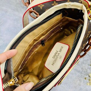 TÚI ĐEO CHÉO ĐEO VAI LV HÀNG THIẾT KẾ XỊN XÒ WH195 - WINNIE HOUSE