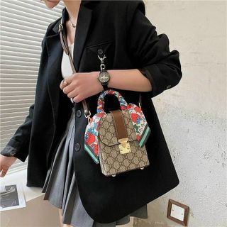 TÚI ĐỰNG ĐIỆN THOẠI DÁNG CHỮ NHẬT TẶNG KHĂN LỤA CÓ DÂY ĐEO CHÉO WH280 - WINNIE HOUSE