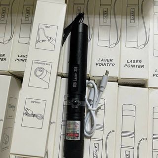 Sẵn đèn laze ánh sáng xanh có hàng