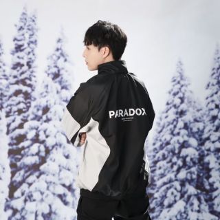 Áo khoác gió dù Paradox Jacket cá tính trẻ trung . giá sỉ - giá bán buôn