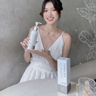 Kem Dưỡng Trắng Body TRANEX-No9 dưỡng ẩm, sáng da và giảm thâm - Yuejin