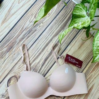 Áo ngực su mút vừa không gọng chiếc lá