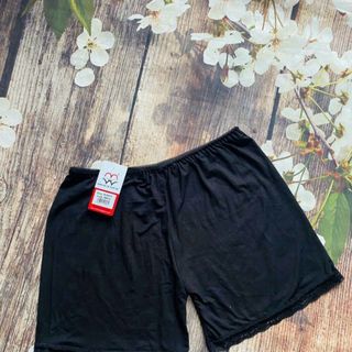 Quần đùi váy phom to cotton