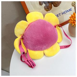 TÚI ĐÉO CHÉO GẤU DÂU HÌNH HOA HƯỚNG DƯƠNG LÔNG NHUNG MỀM MẠI WH293 - WINNIE HOUSE