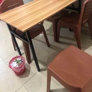 Tìm đại lý ghế dựa đại vita nâu