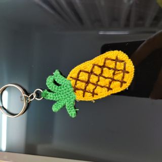 Móc khóa len dệt kim