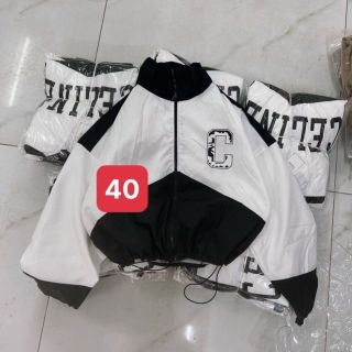 Áo Khoác Dù Nữ Croptop Họa Tiết In Chữ Nổi CELNIE Có Dây Rút Phối Màu Phong Cách Cá Tính giá sỉ - giá bán buôn