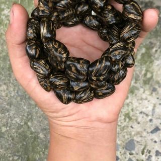 Vòng đeo tay trầm hương