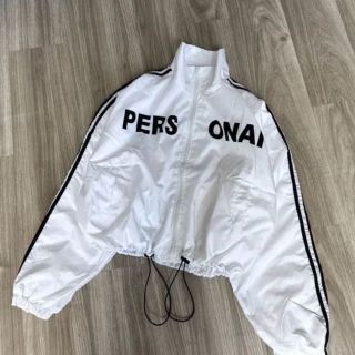 Áo khoác dù lửng nữ croptop phối sọc in chữ PERSONAL unisex. giá sỉ - giá bán buôn
