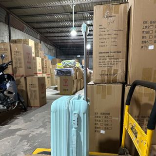 Vali t01 size20 tồn kho