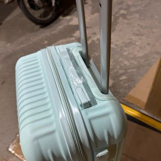 Vali t01 size20 tồn kho