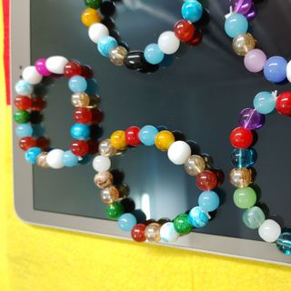 Chuỗi đeo tay phong thủy 10ly đủ màu lun