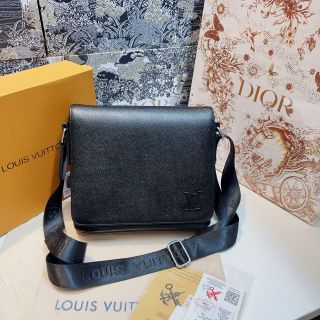 Túi xách quảng châu Messenger SP Fullbox - 09B2925 (Chuyên sỉ túi xách sll, balo, ví, thắt lưng, túi Laptop)