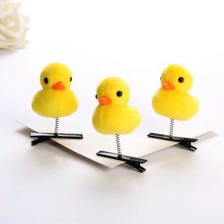 Kẹp tóc con gà