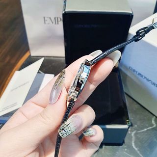 ĐỒNG HỒ NỮ AR-MA -NI CAO CẤP