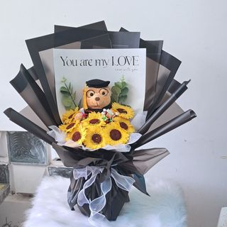 Bó hoa tốt nghiệp kèm gấu cao 20cm, bó hoa hướng dương tốt nghiệp,