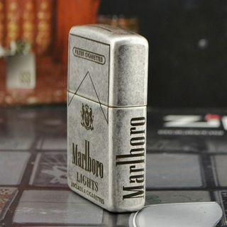Bật Lửa ZIPPO Mỹ, Bật Lửa ZIPPO USA Hình THUỐC Marlboro Màu Bạc Cổ Điển Xài Xăng Có Tem Đỏ