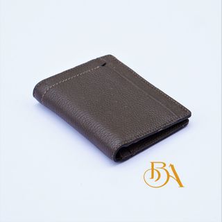 VÍ DA BÒ MILLED. VÍ DA BÒ VÂN HẠT. VÍ DA BÒ NAM. VÍ NAM DÁNG ĐỨNG M017