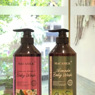 Sữa tắm dưỡng da Jasmine Almond Oil Macasilk chính hãng