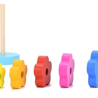Tháp cầu vồng đầy màu sắc