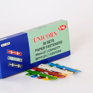 Acco nhựa UNC (50 cái/hộp)