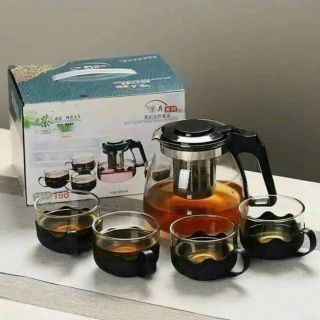 Bộ ấm pha trà kèm 4 cốcnp