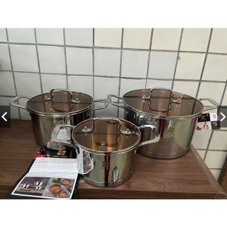 Bộ nồi  Misu Louis 3 Món Inox Đáy 3 Lớp Truyền Nhiệt Nhanh Dễ Dàng Chùi Rửa Gọn Nhẹ Chất Liệu Cao Cấp.