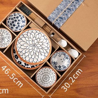 Hộp Quà Tặng Bộ Chén Dĩa Muỗng Đũa Gốm Sứ Hoạ Tiết Cùng Vẻ Đẹp Sang Trọng. ( In Logo theo Yêu Cầu 2trong1 )