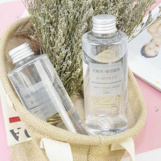 Nước hoa hồng Muji Light
